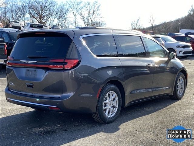 2022 Chrysler Pacifica Touring-L