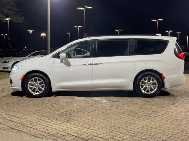 2022 Chrysler Pacifica Touring-L