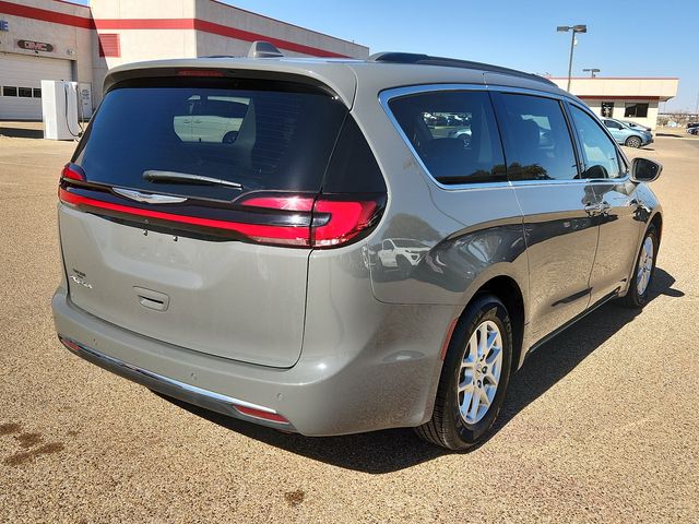 2022 Chrysler Pacifica Touring-L