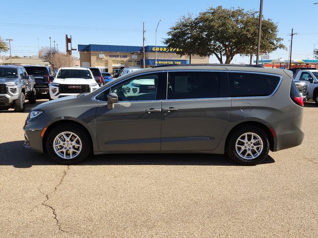 2022 Chrysler Pacifica Touring-L