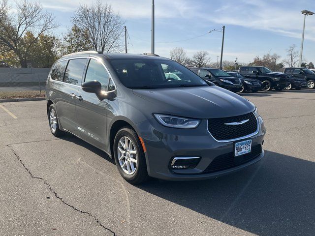 2022 Chrysler Pacifica Touring-L