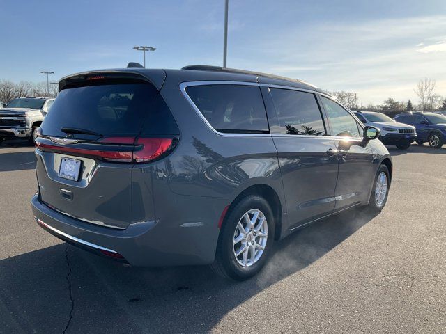 2022 Chrysler Pacifica Touring-L