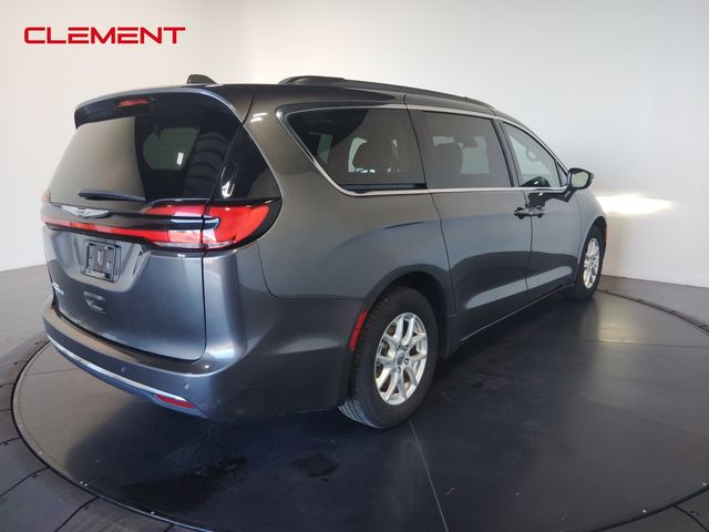 2022 Chrysler Pacifica Touring-L