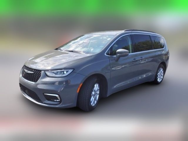 2022 Chrysler Pacifica Touring-L