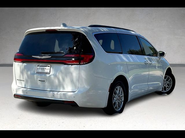 2022 Chrysler Pacifica Touring-L