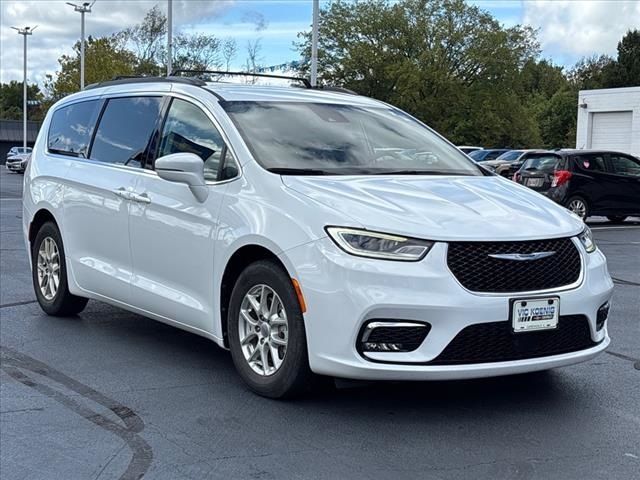 2022 Chrysler Pacifica Touring-L