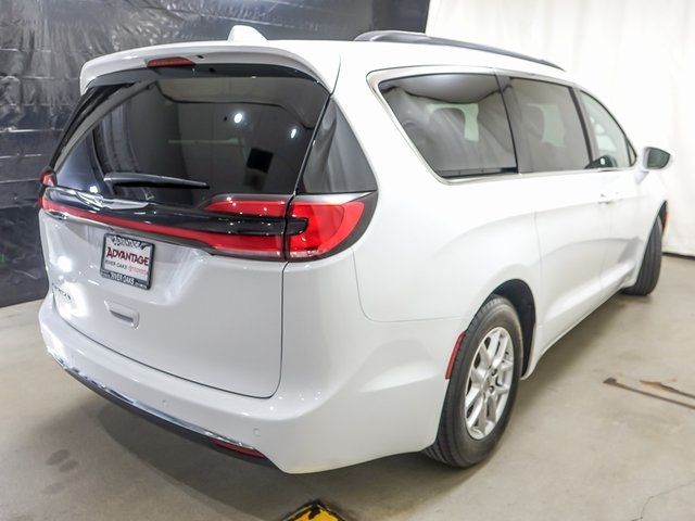 2022 Chrysler Pacifica Touring-L