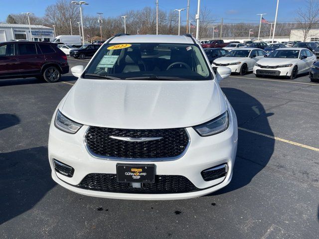 2022 Chrysler Pacifica Touring-L