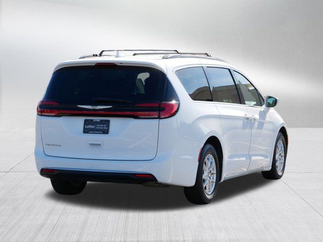 2022 Chrysler Pacifica Touring-L