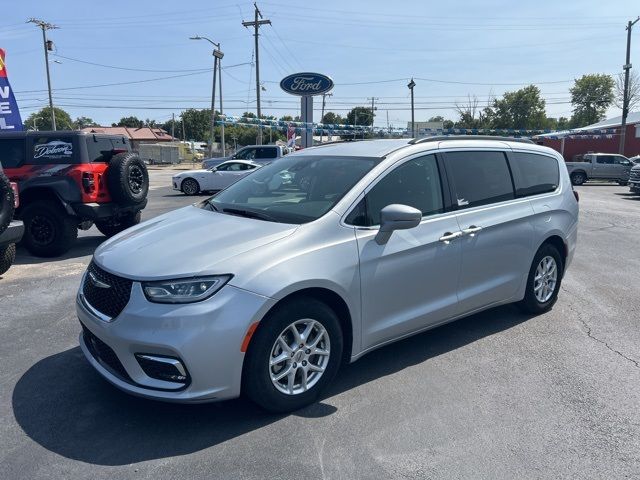 2022 Chrysler Pacifica Touring-L