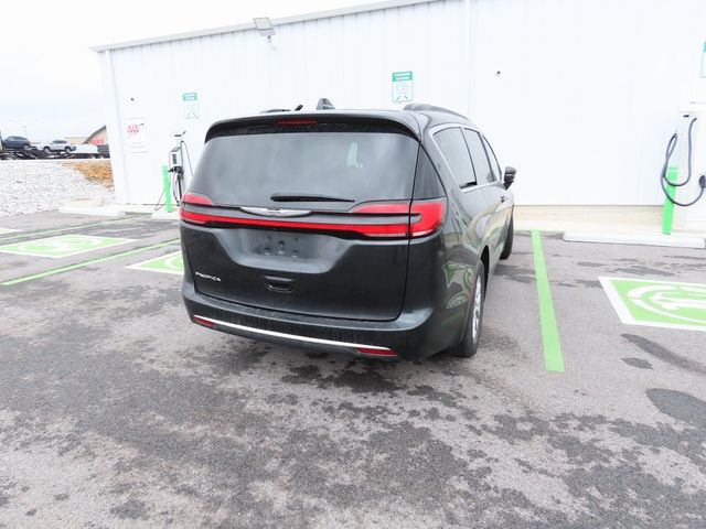 2022 Chrysler Pacifica Touring-L