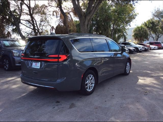 2022 Chrysler Pacifica Touring-L