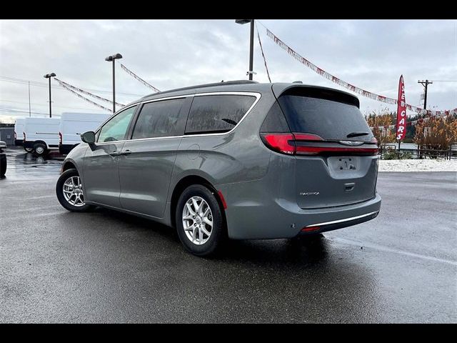 2022 Chrysler Pacifica Touring-L