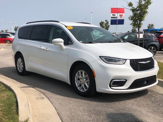 2022 Chrysler Pacifica Touring-L