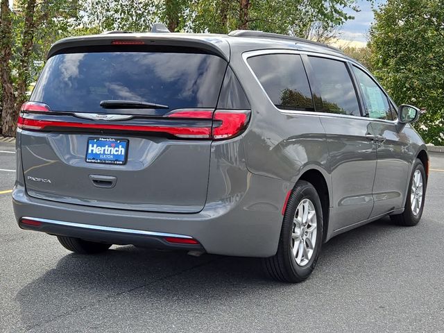 2022 Chrysler Pacifica Touring-L