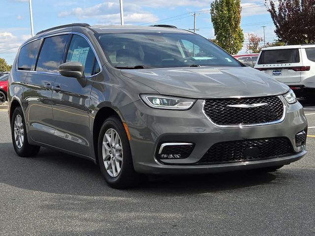 2022 Chrysler Pacifica Touring-L