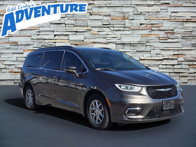 2022 Chrysler Pacifica Touring-L