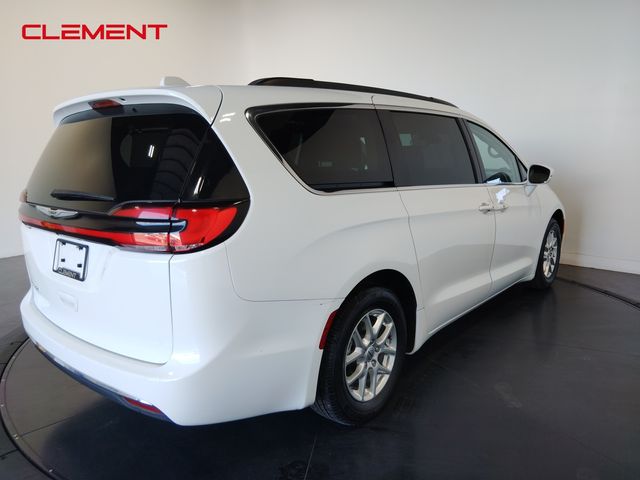 2022 Chrysler Pacifica Touring-L