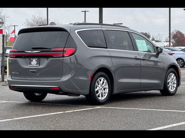 2022 Chrysler Pacifica Touring-L