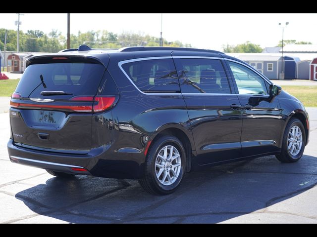 2022 Chrysler Pacifica Touring-L