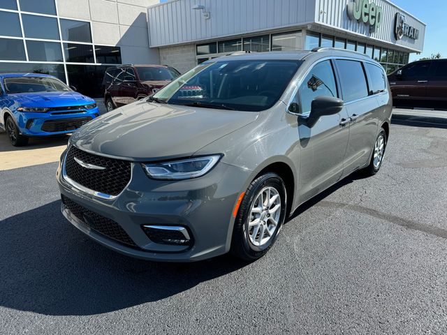 2022 Chrysler Pacifica Touring-L