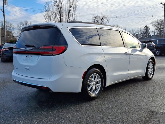 2022 Chrysler Pacifica Touring-L