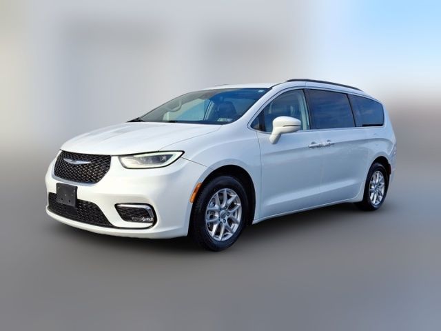 2022 Chrysler Pacifica Touring-L