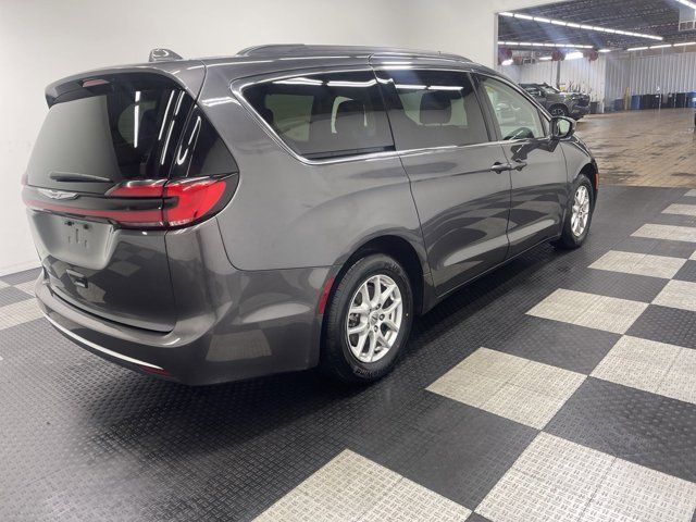 2022 Chrysler Pacifica Touring-L