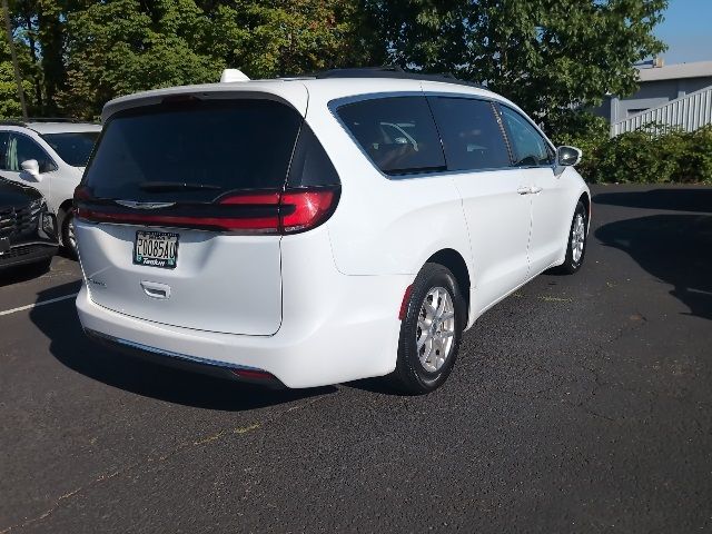 2022 Chrysler Pacifica Touring-L