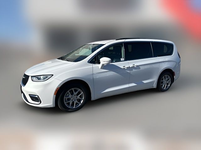 2022 Chrysler Pacifica Touring-L