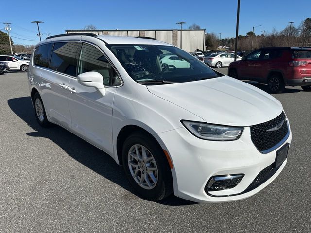 2022 Chrysler Pacifica Touring-L