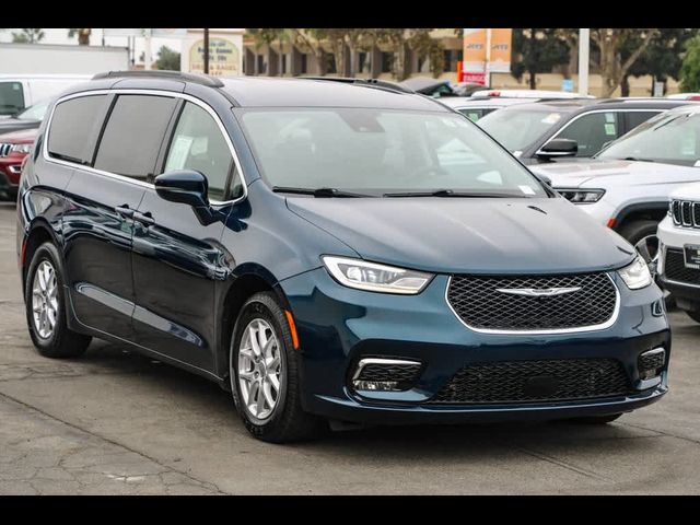 2022 Chrysler Pacifica Touring-L