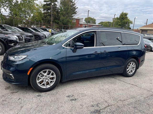 2022 Chrysler Pacifica Touring-L