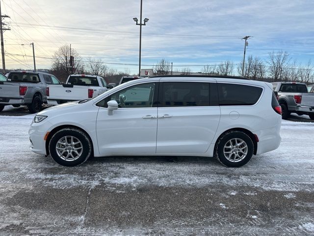 2022 Chrysler Pacifica Touring-L