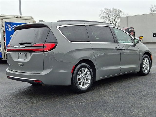 2022 Chrysler Pacifica Touring-L