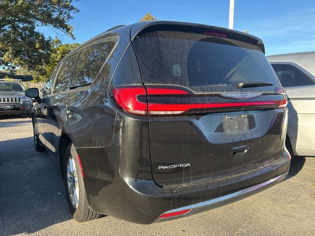 2022 Chrysler Pacifica Touring-L