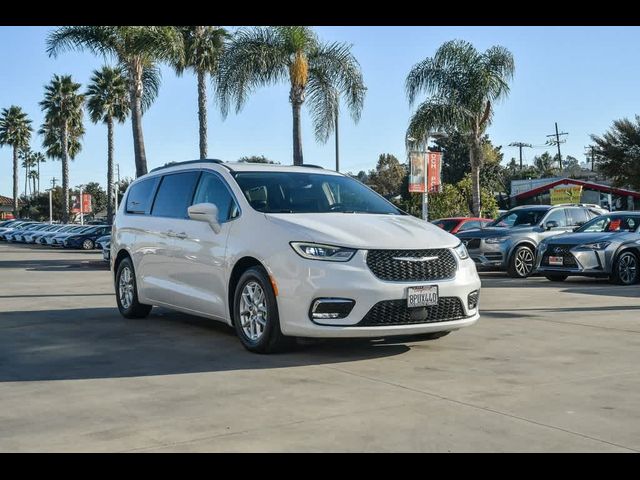 2022 Chrysler Pacifica Touring-L