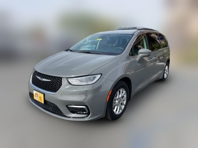 2022 Chrysler Pacifica Touring-L