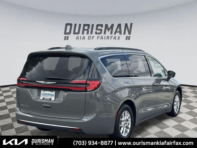 2022 Chrysler Pacifica Touring-L