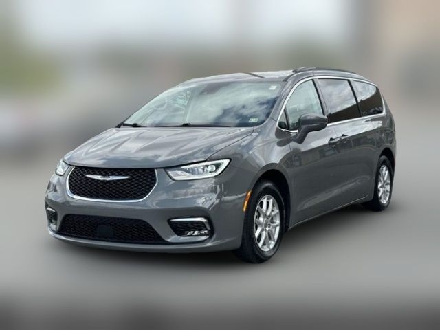 2022 Chrysler Pacifica Touring-L