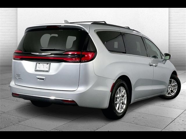 2022 Chrysler Pacifica Touring-L