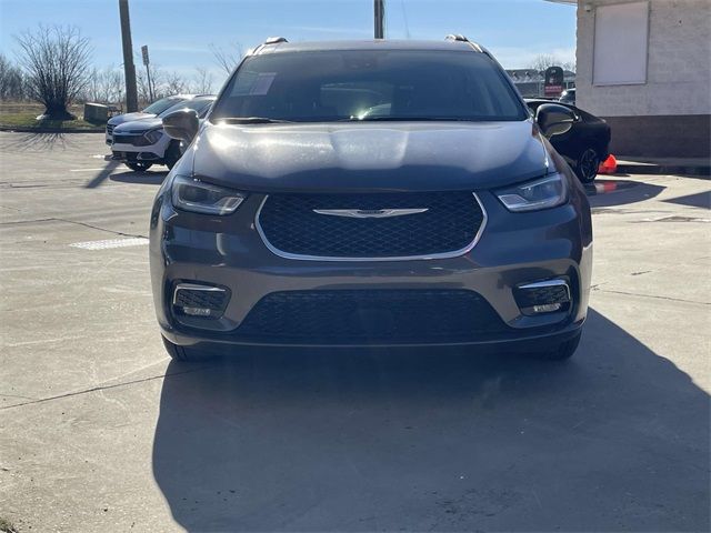 2022 Chrysler Pacifica Touring-L