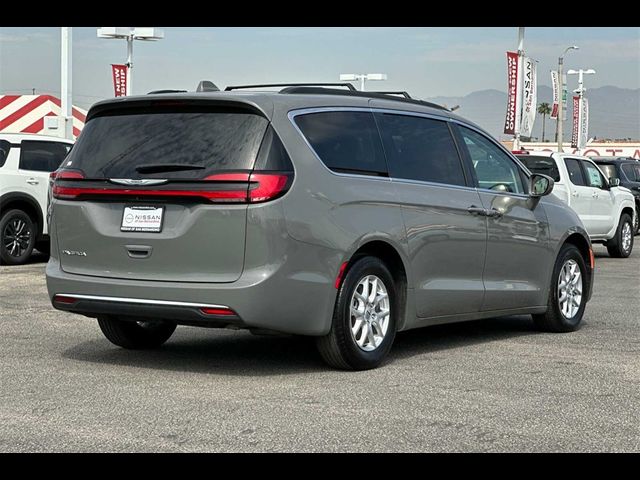 2022 Chrysler Pacifica Touring-L