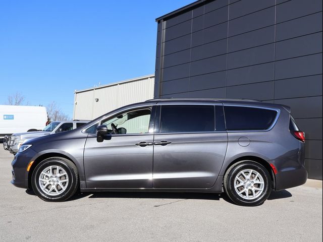 2022 Chrysler Pacifica Touring-L