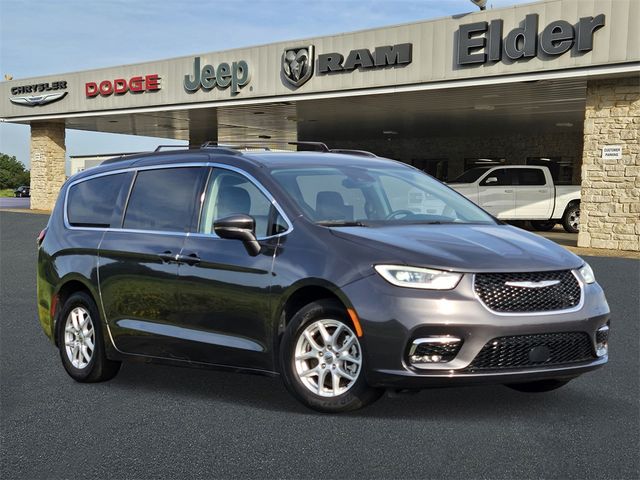 2022 Chrysler Pacifica Touring-L