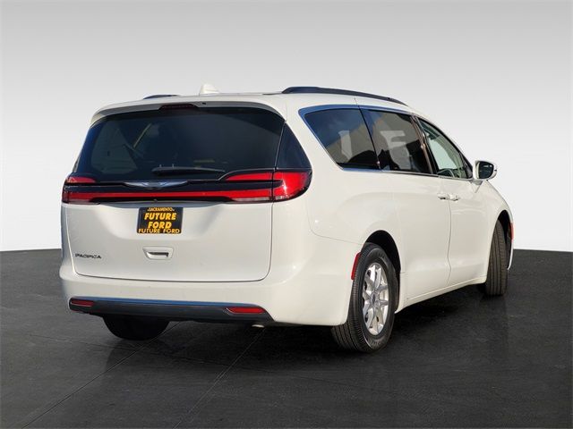 2022 Chrysler Pacifica Touring-L