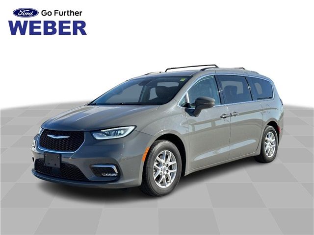 2022 Chrysler Pacifica Touring-L