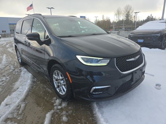 2022 Chrysler Pacifica Touring-L