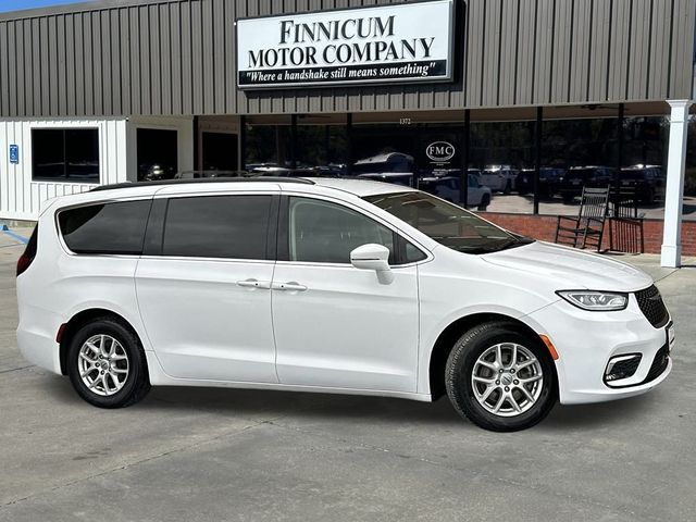 2022 Chrysler Pacifica Touring-L