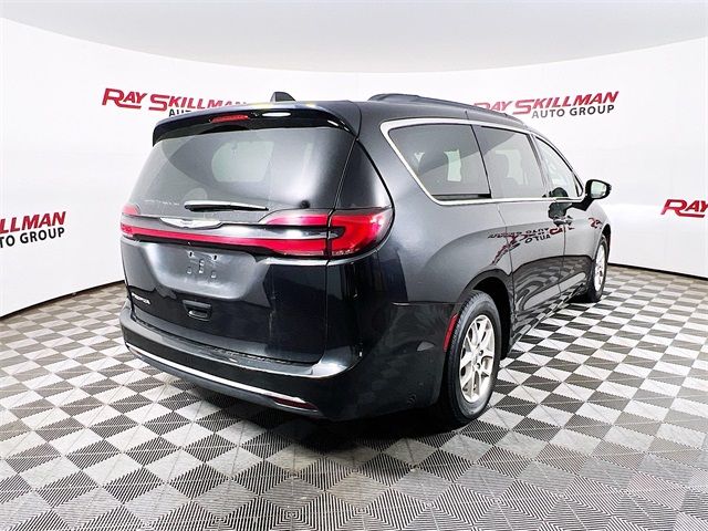 2022 Chrysler Pacifica Touring-L